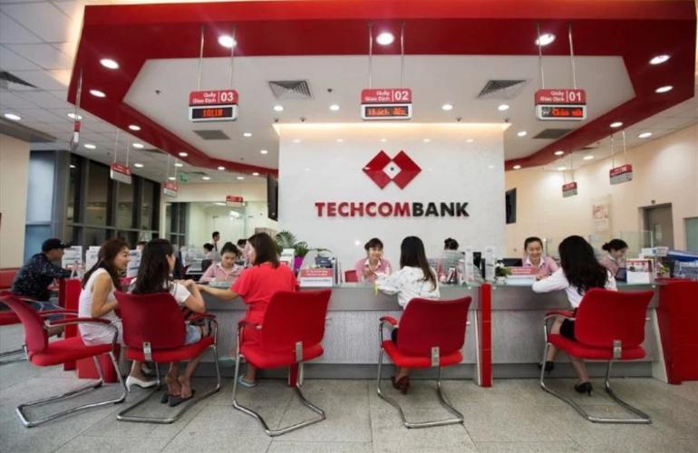 Techcombank cho phép khách hàng trả nợ trước hạn không mất phí
